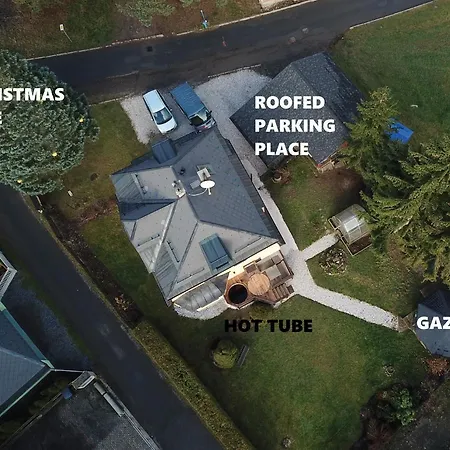 With Private Hot Tub And Garden Apartment
